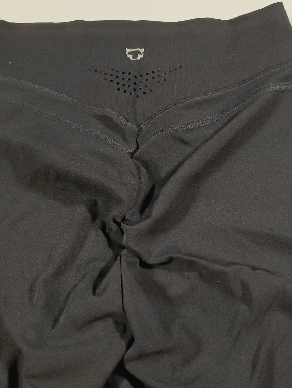 Women's Black Performance Bike Shorts - Picture 3 of 6